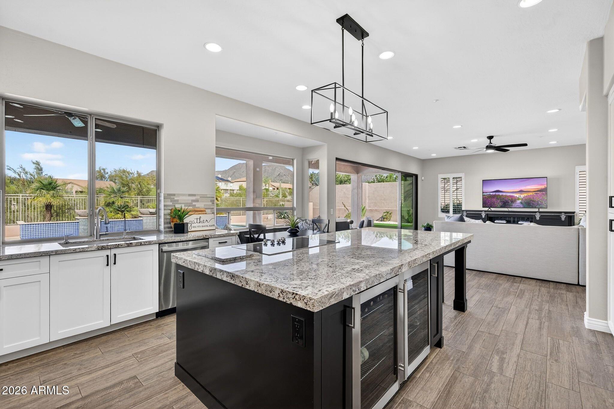 10674 E BUTHERUS Drive