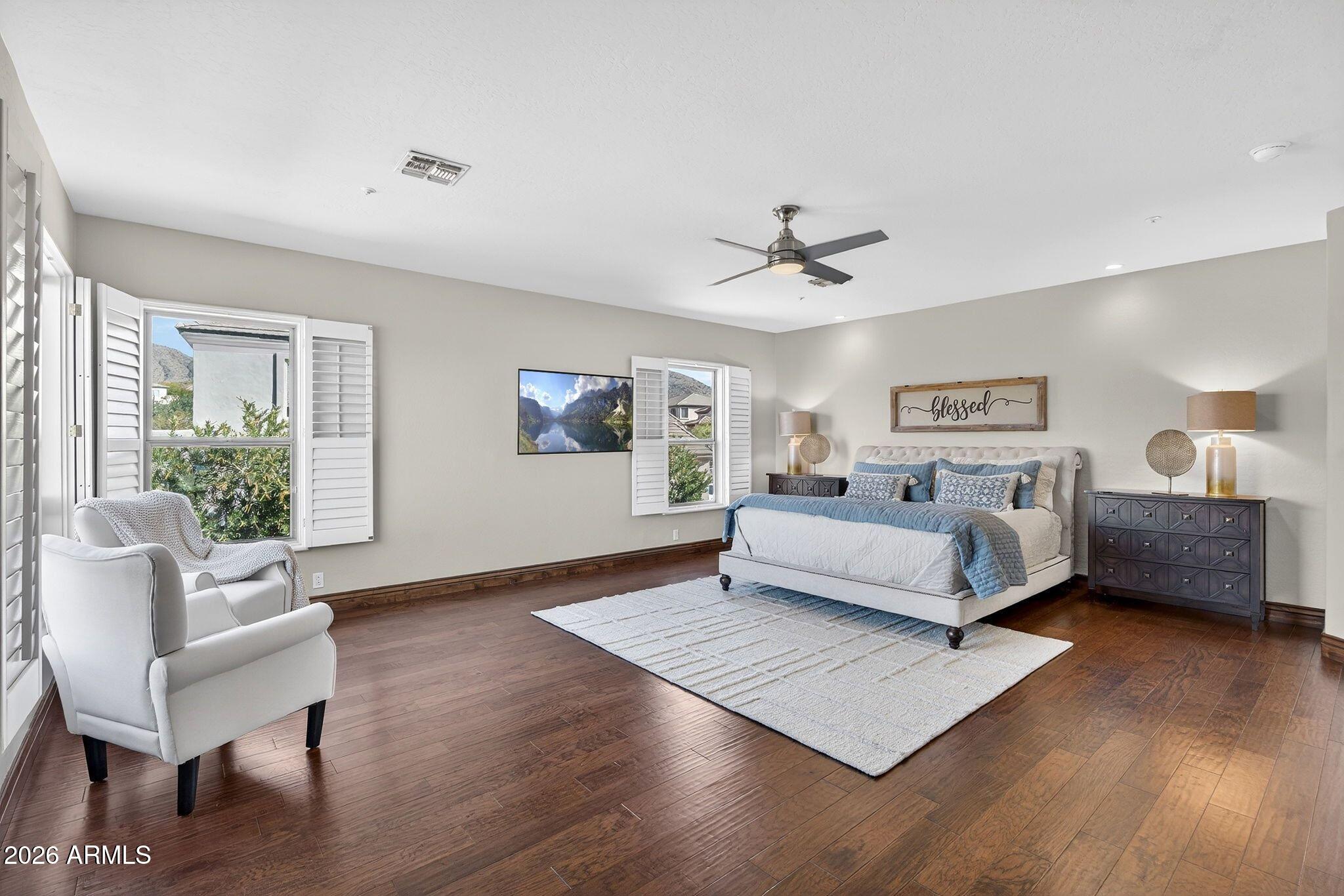 10674 E BUTHERUS Drive