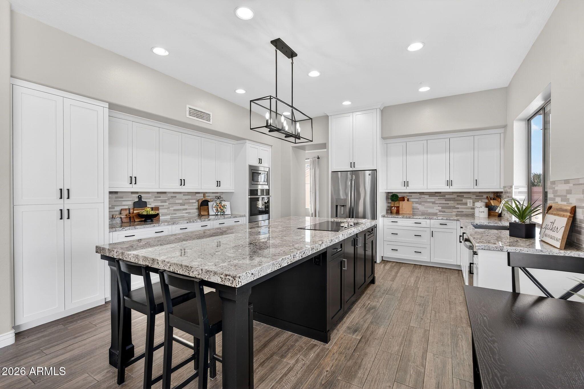 10674 E BUTHERUS Drive