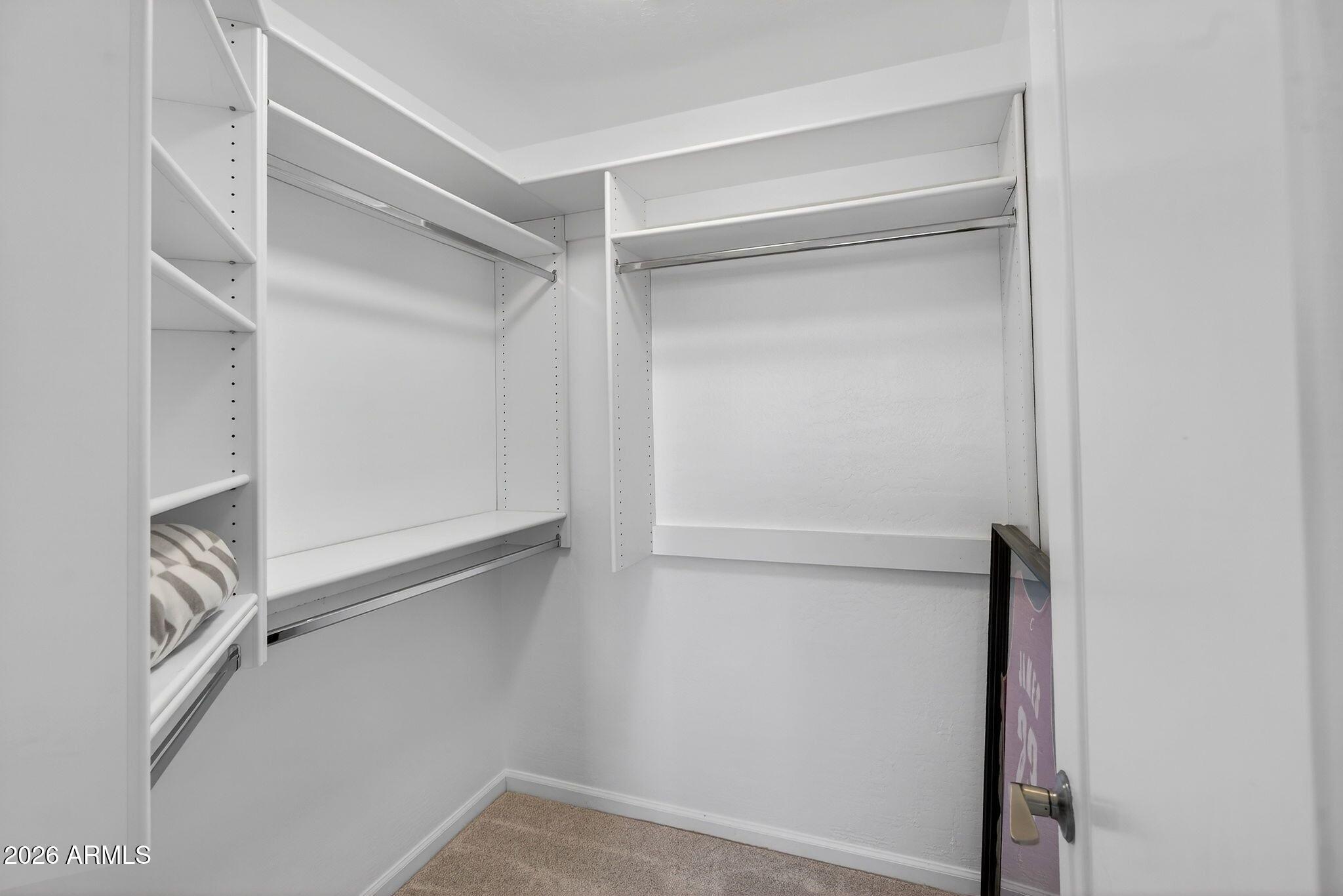 10674 E BUTHERUS Drive