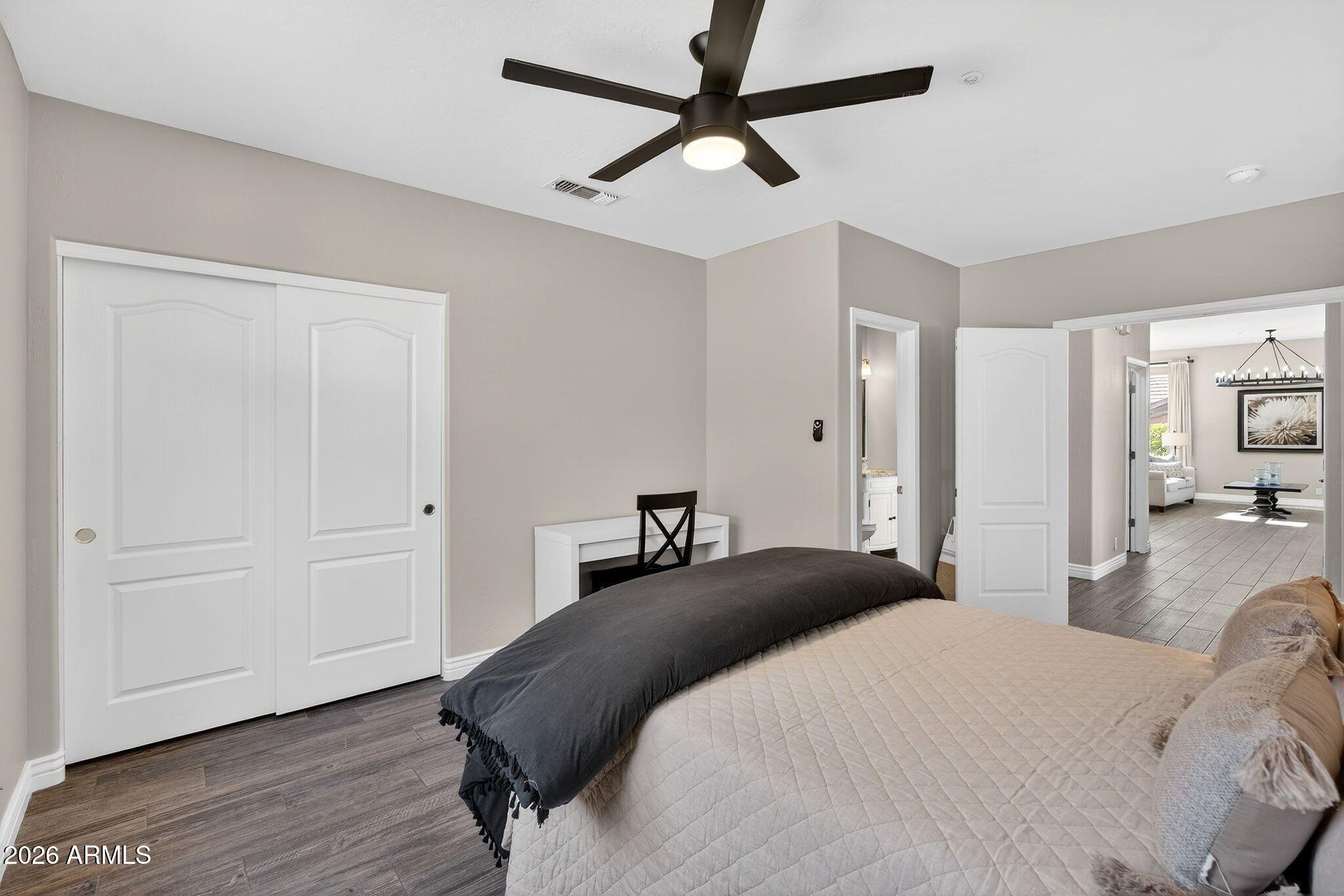 10674 E BUTHERUS Drive