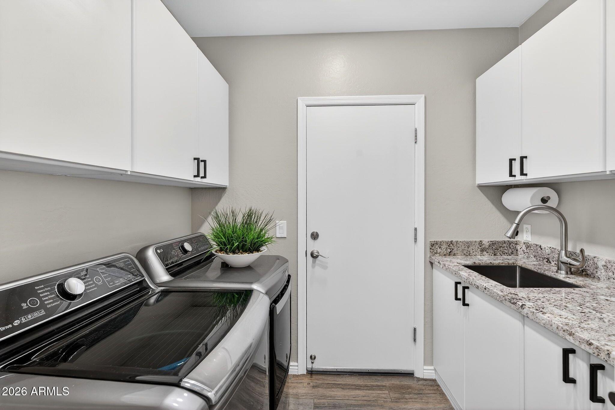 10674 E BUTHERUS Drive