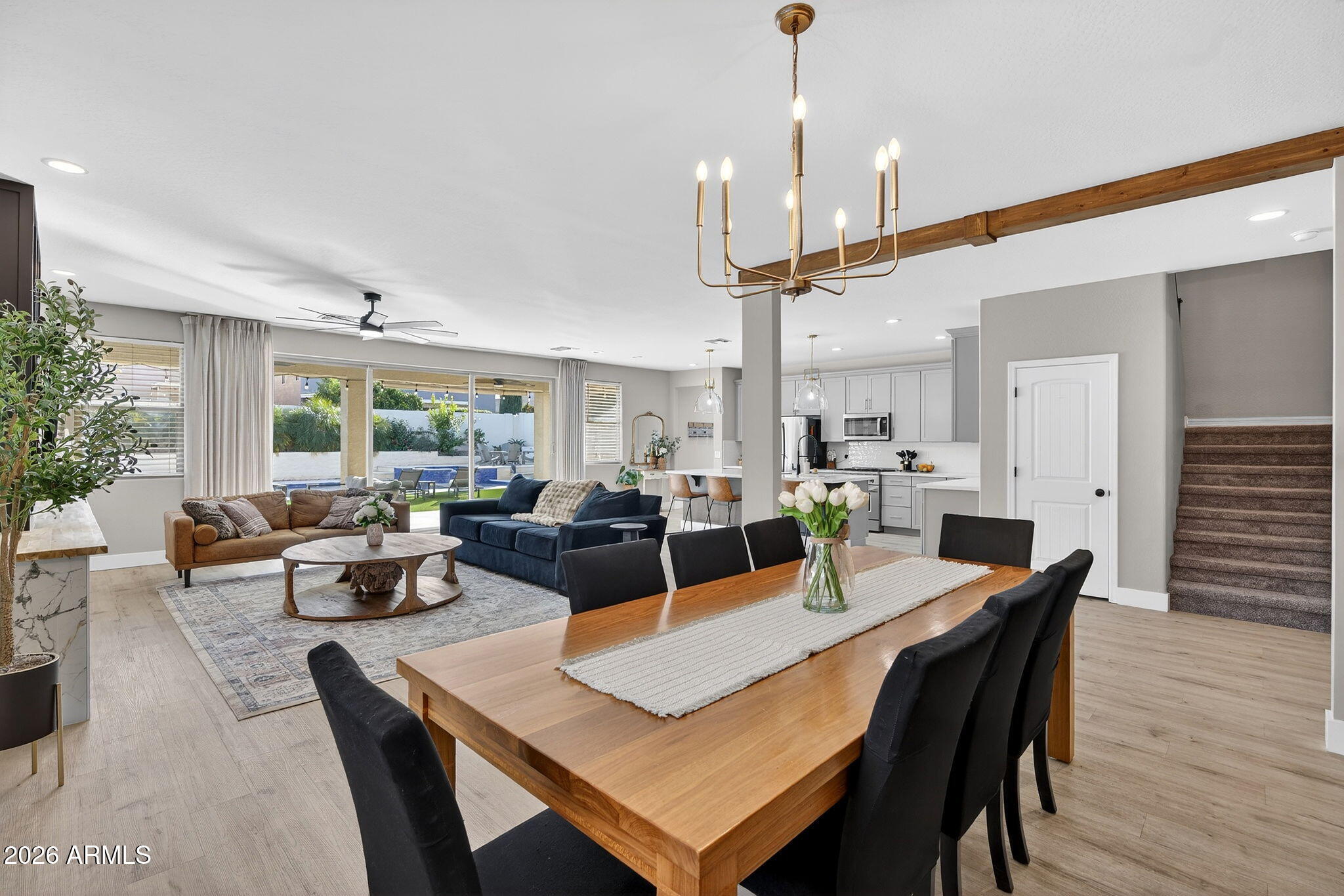 1663 W GORDON Street