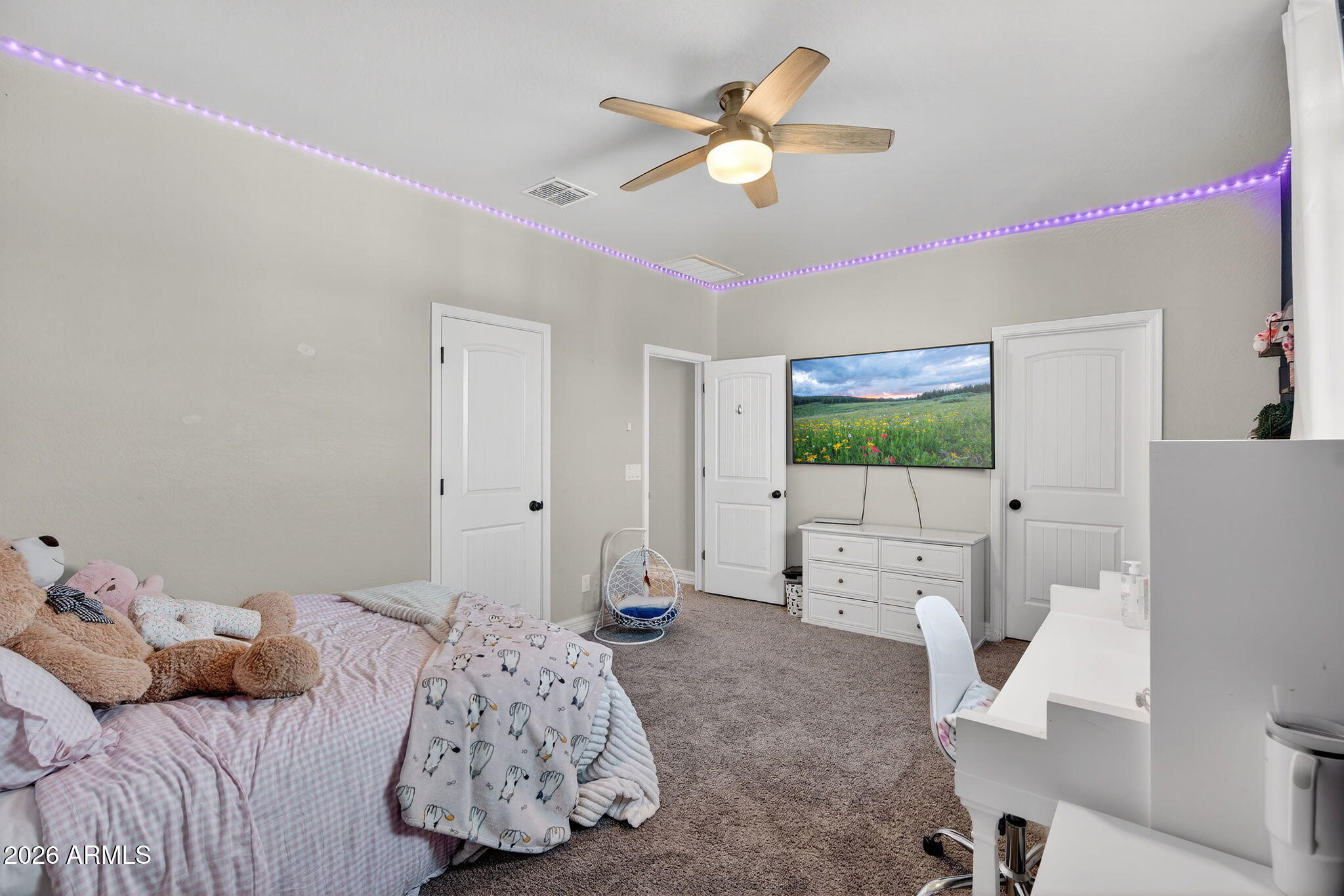 1663 W GORDON Street