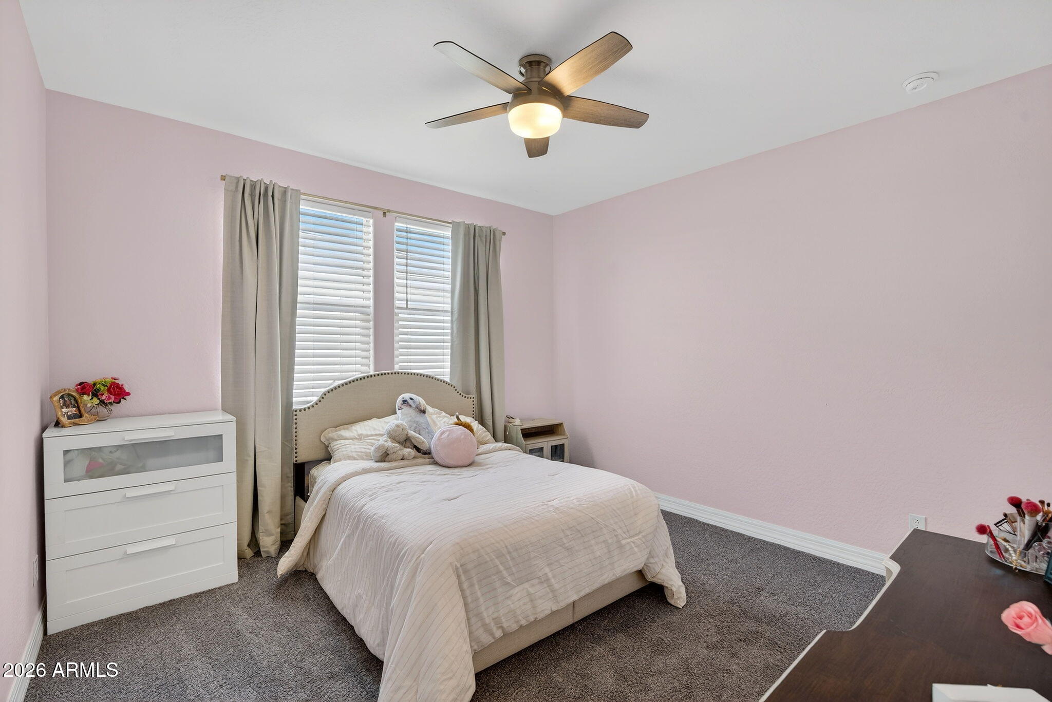 1663 W GORDON Street