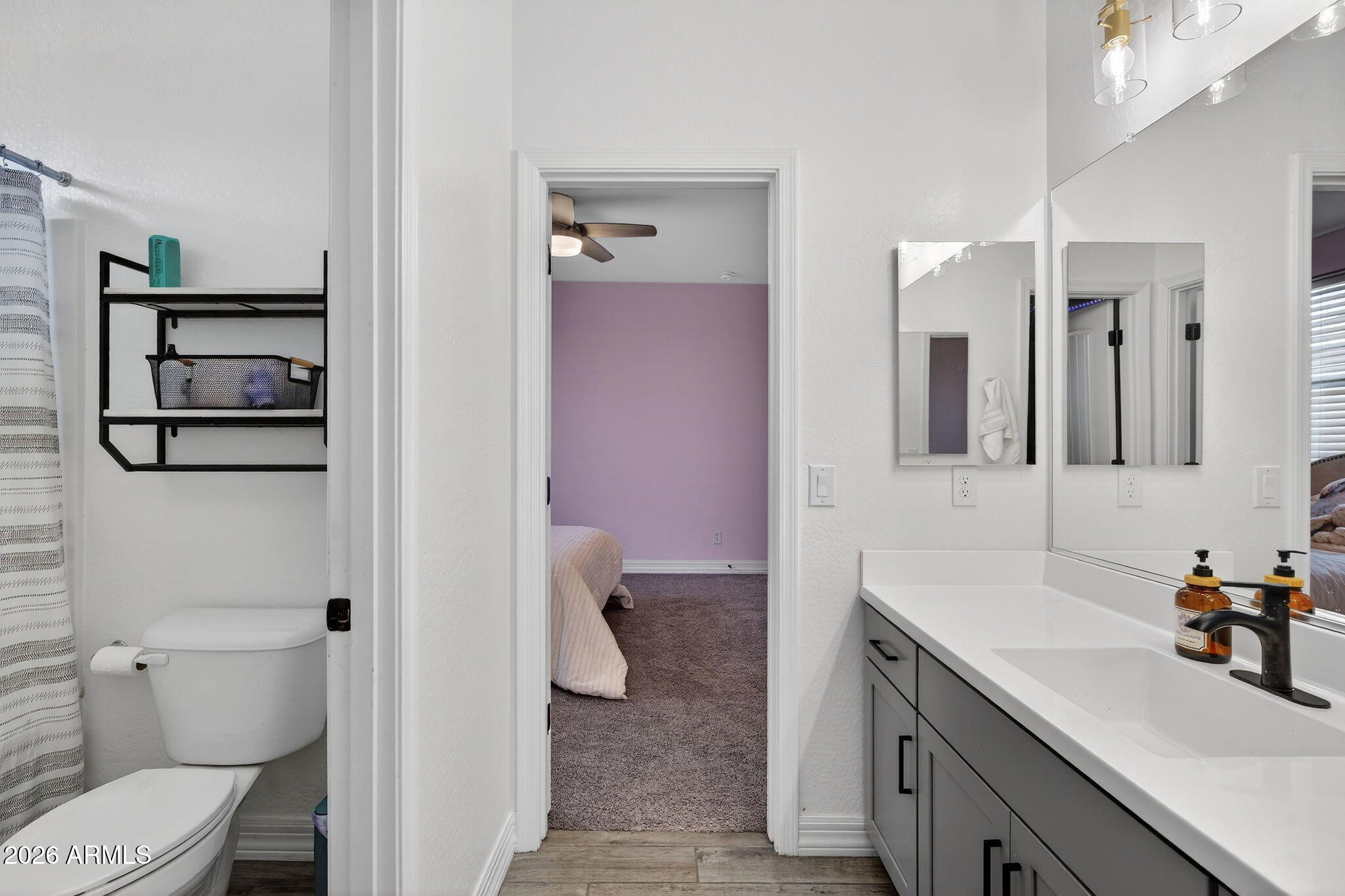 1663 W GORDON Street