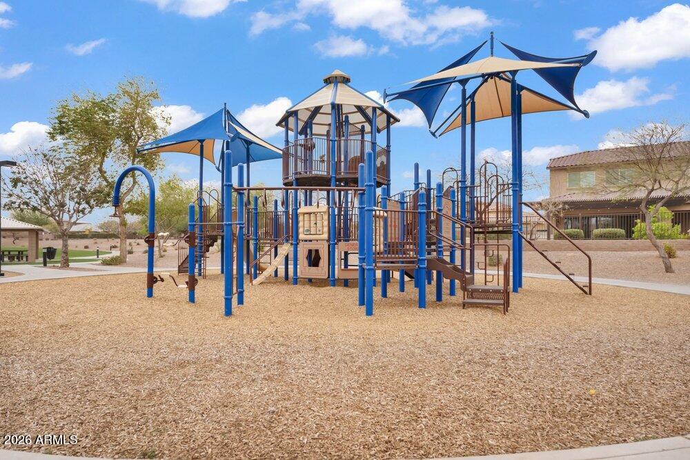 2033 E SADDLEBROOK Road