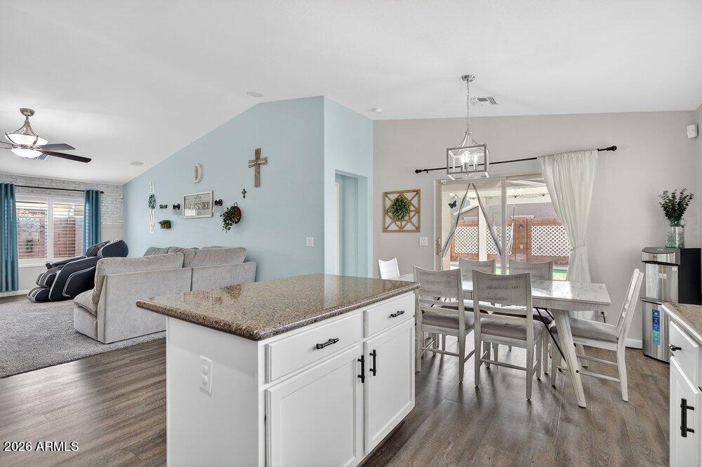 2033 E SADDLEBROOK Road