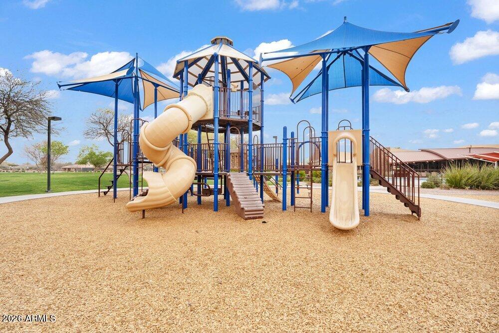 2033 E SADDLEBROOK Road