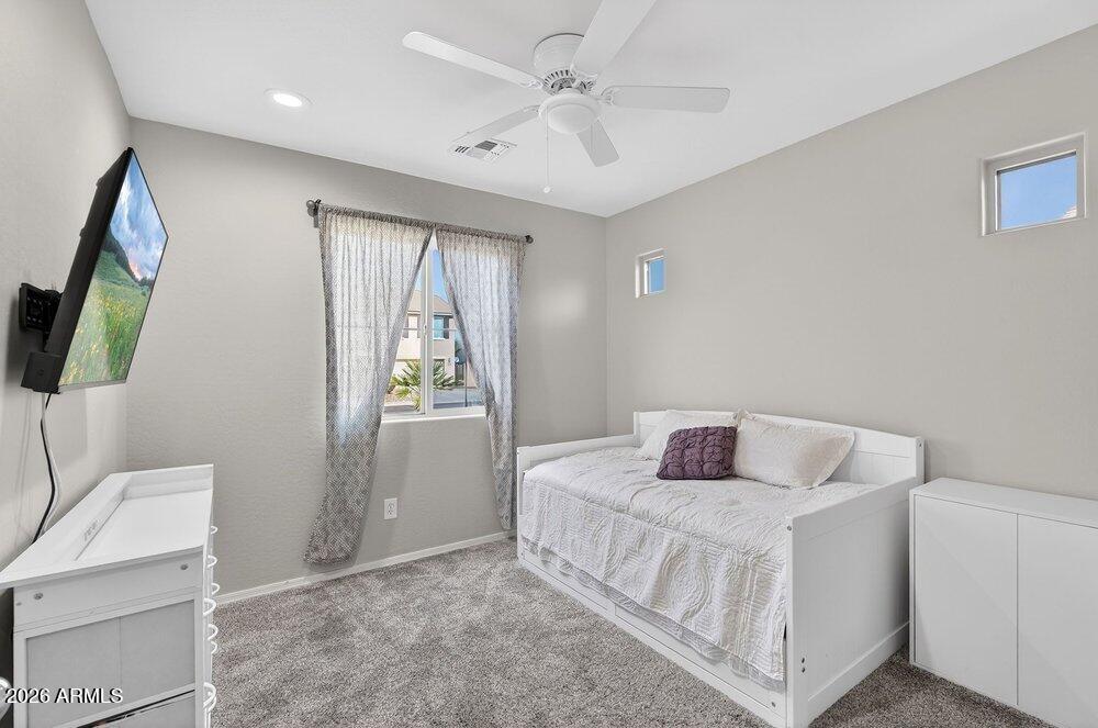 2033 E SADDLEBROOK Road