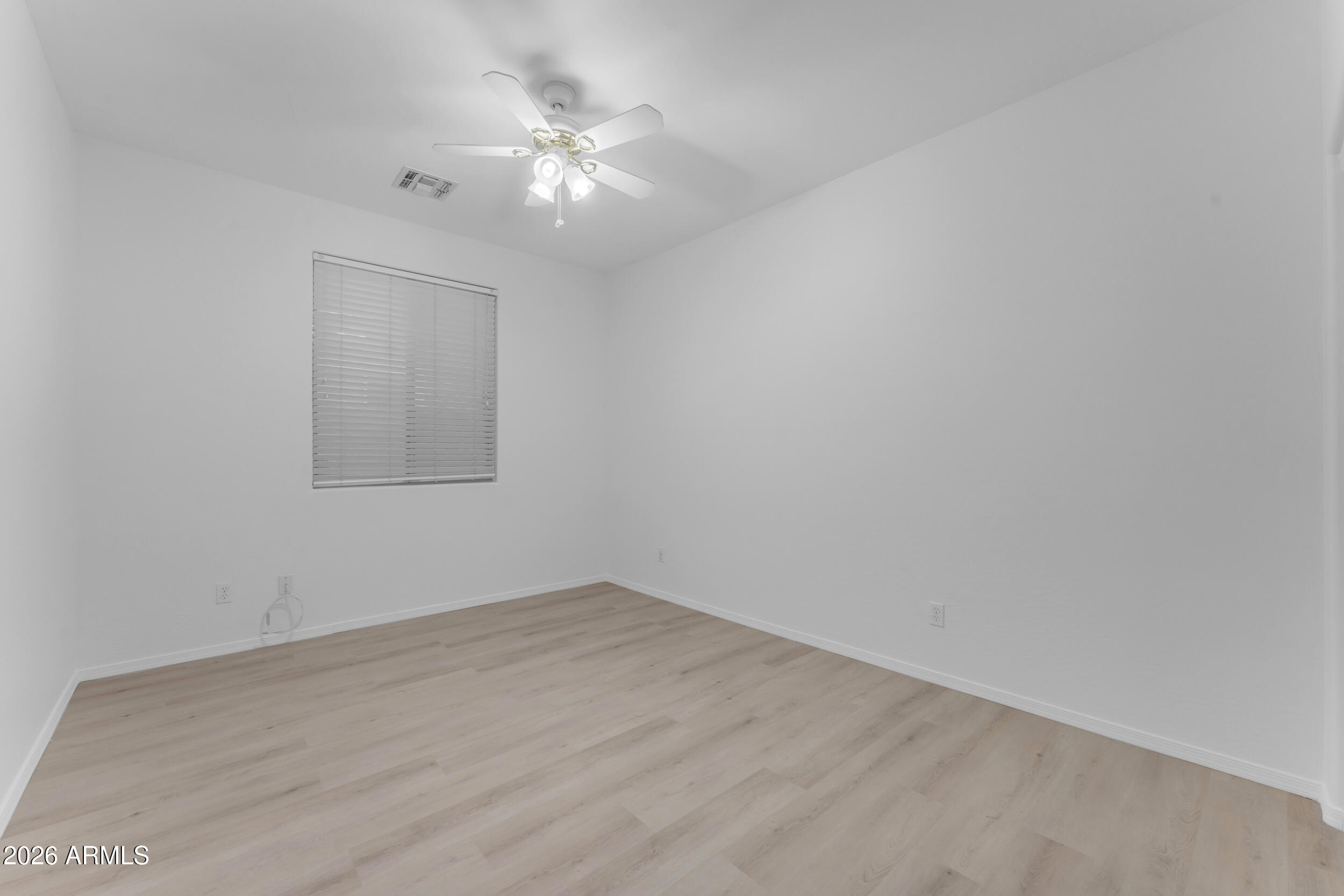 3234 E LARK Court