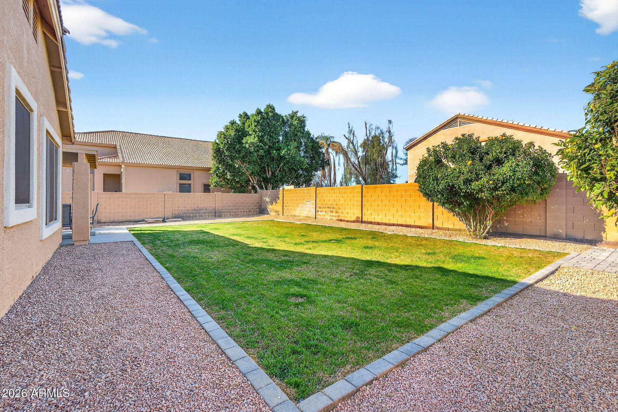 3234 E LARK Court