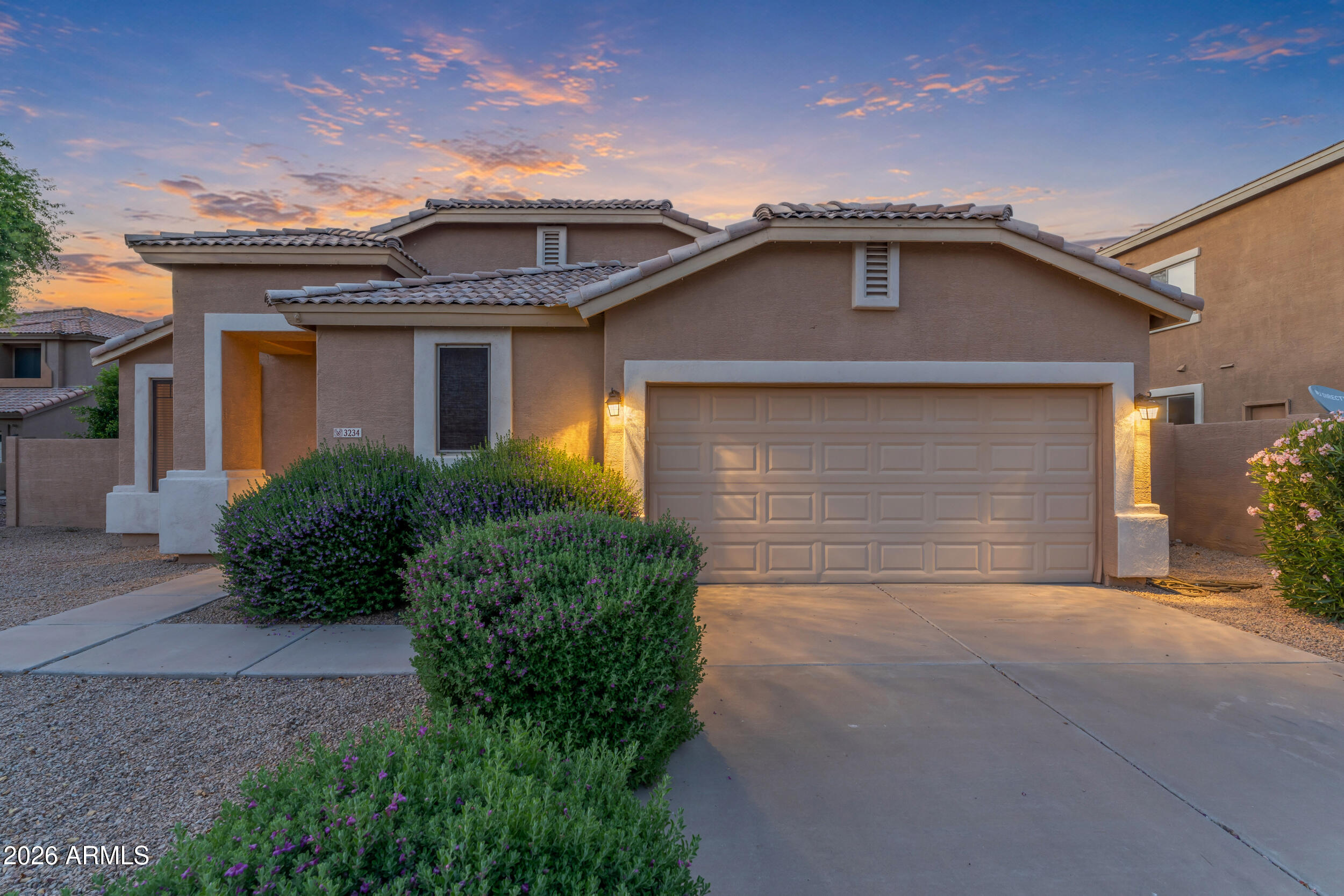 3234 E LARK Court