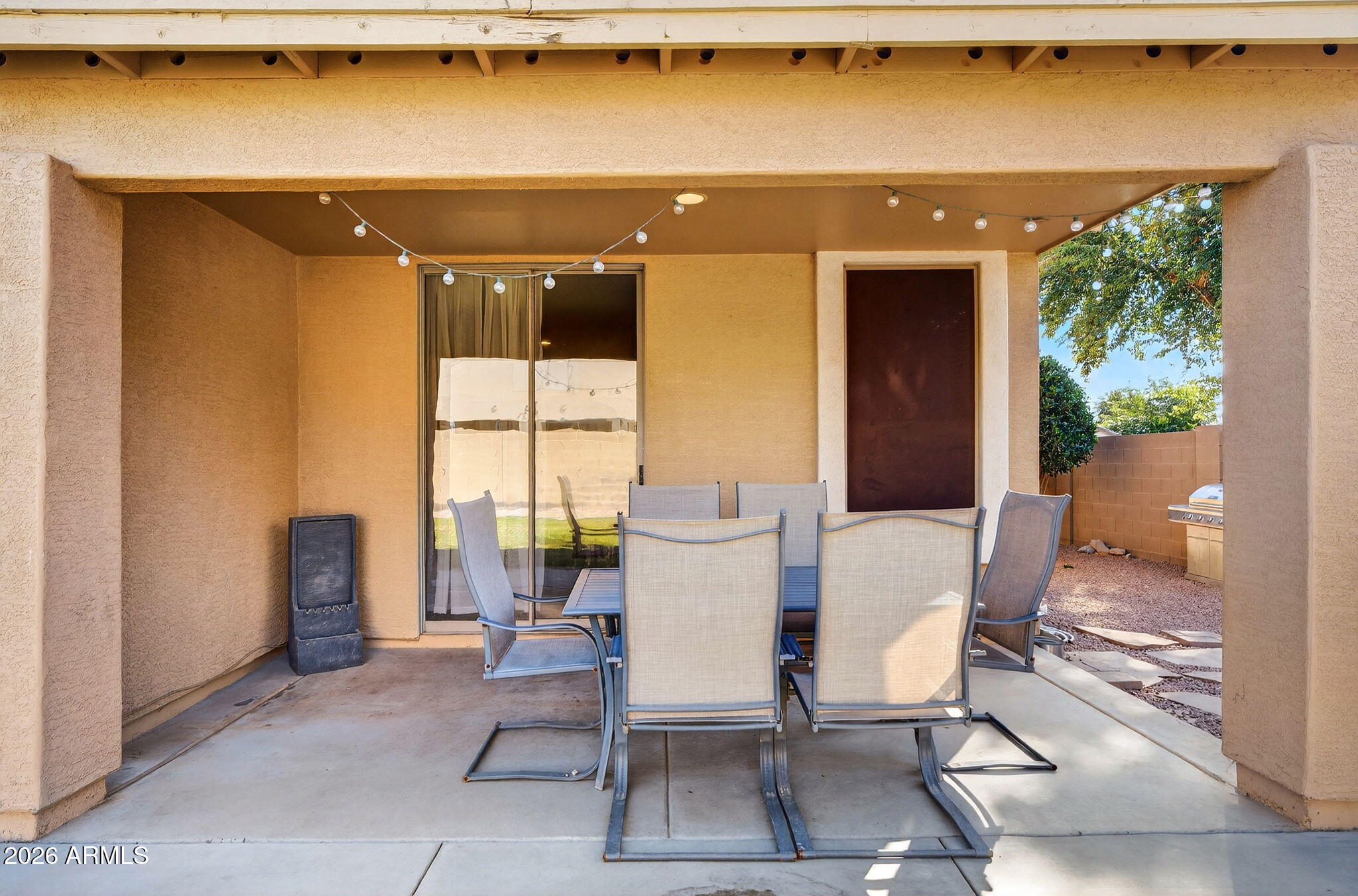 3234 E LARK Court