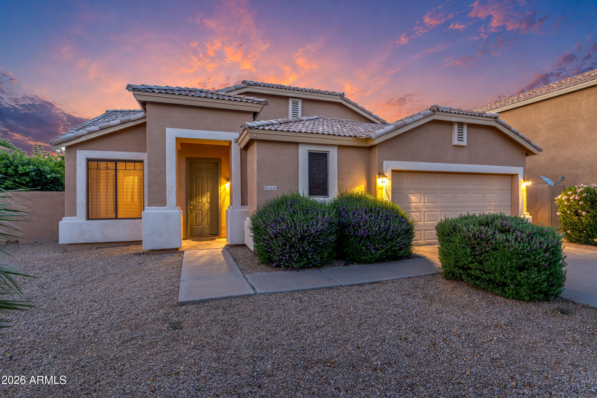 3234 E LARK Court