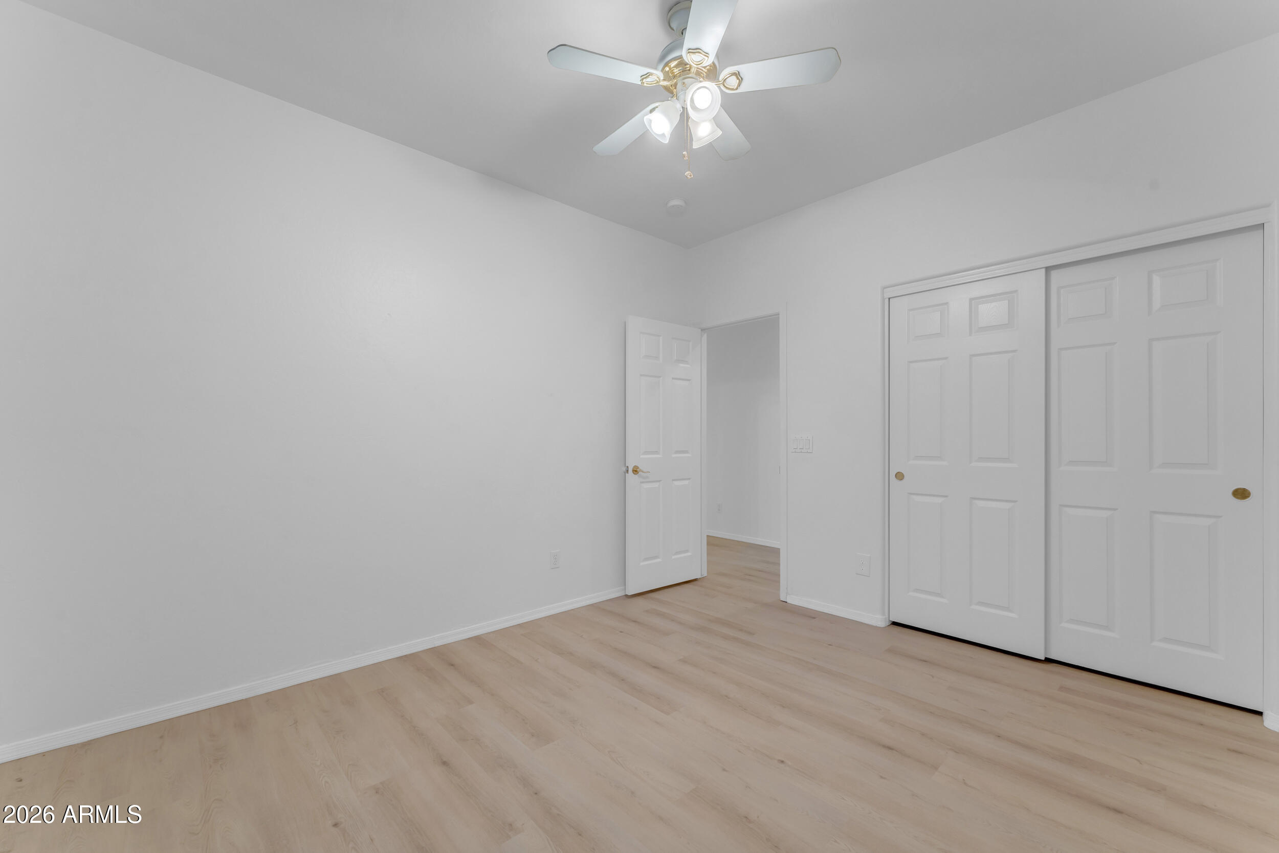 3234 E LARK Court