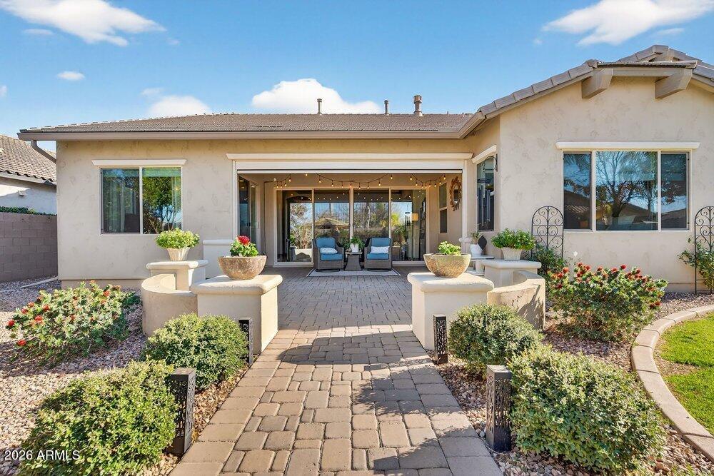 20200 E NIGHTHAWK Way