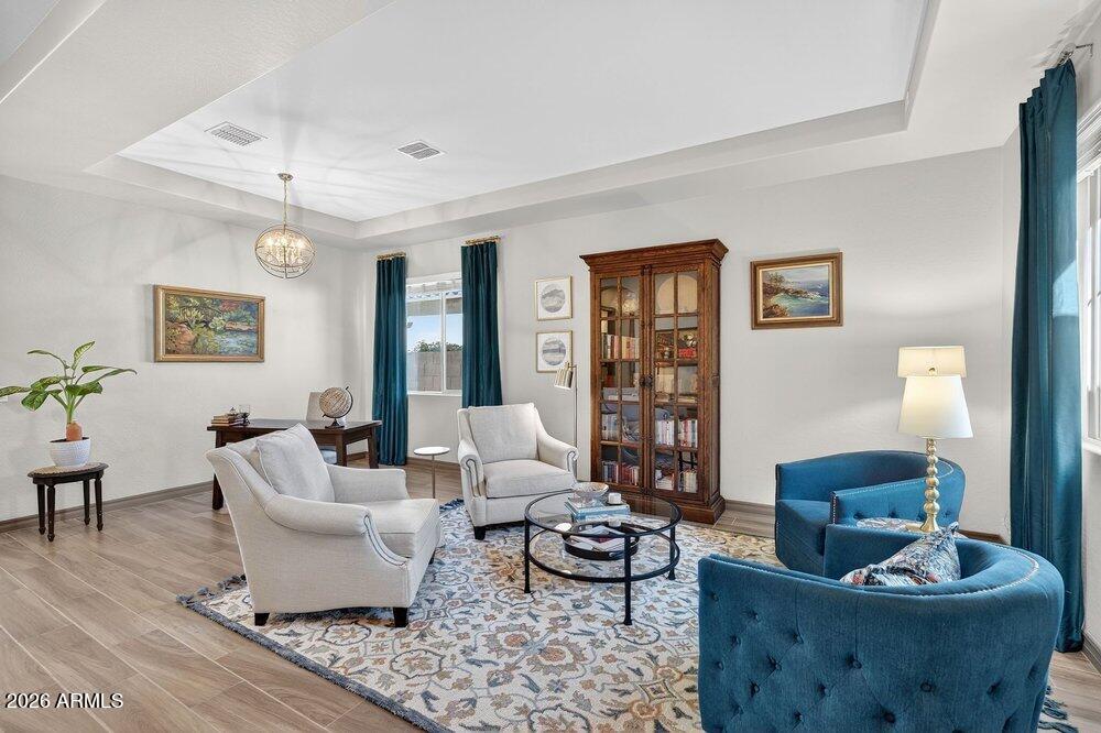 20200 E NIGHTHAWK Way