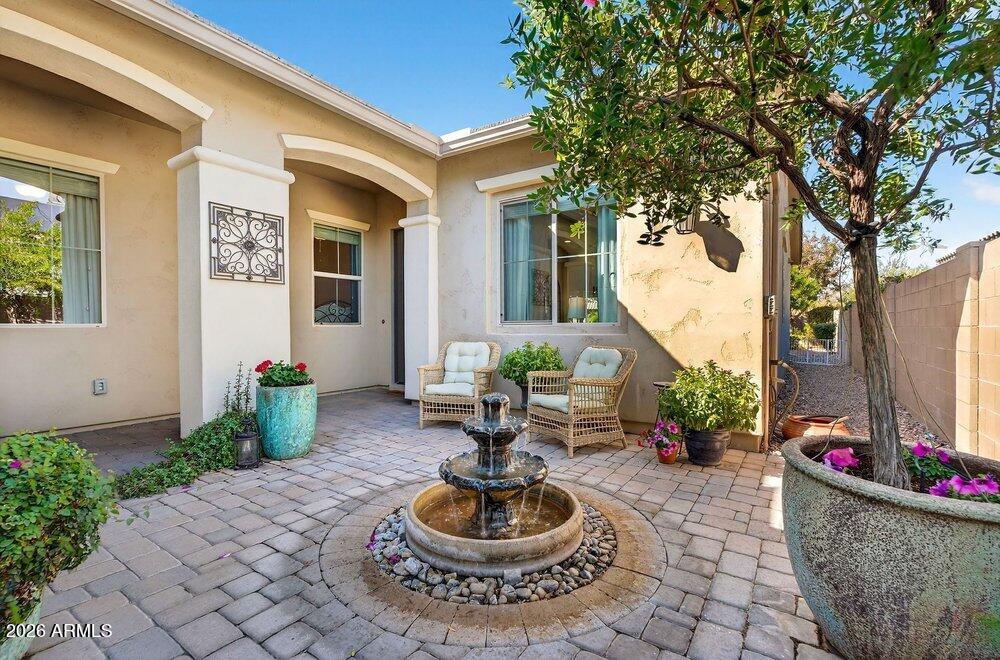 20200 E NIGHTHAWK Way