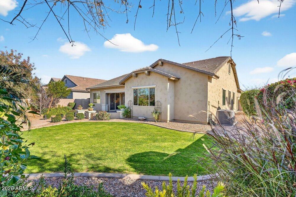 20200 E NIGHTHAWK Way