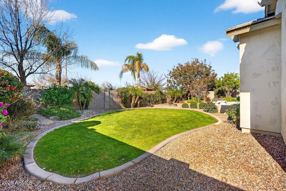 20200 E NIGHTHAWK Way