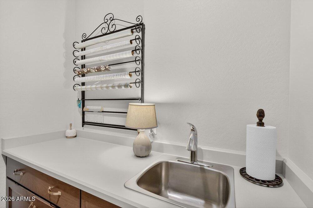 20200 E NIGHTHAWK Way