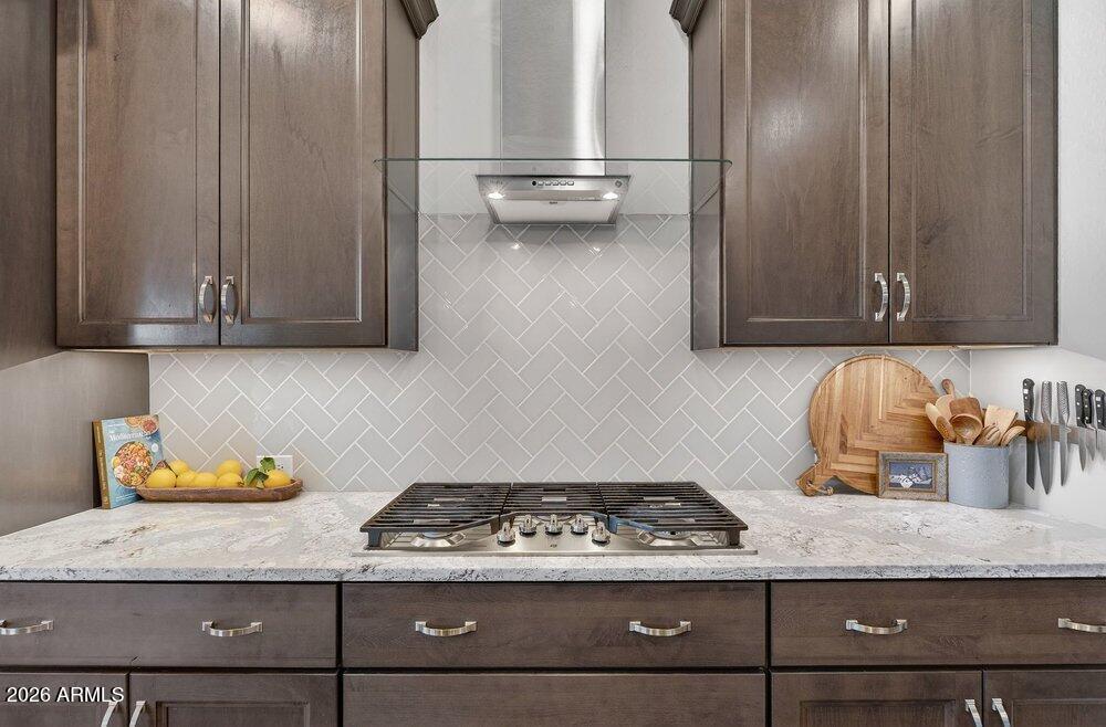 20200 E NIGHTHAWK Way