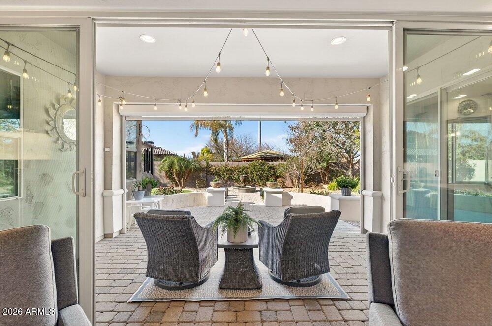 20200 E NIGHTHAWK Way