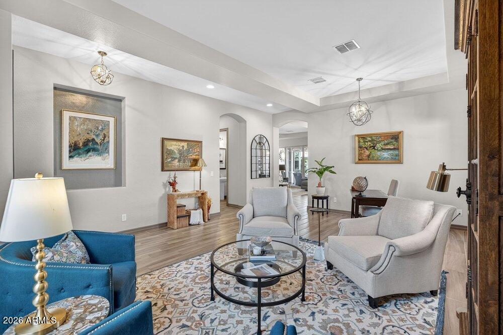 20200 E NIGHTHAWK Way