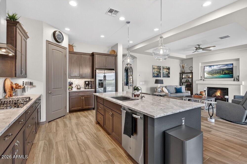 20200 E NIGHTHAWK Way