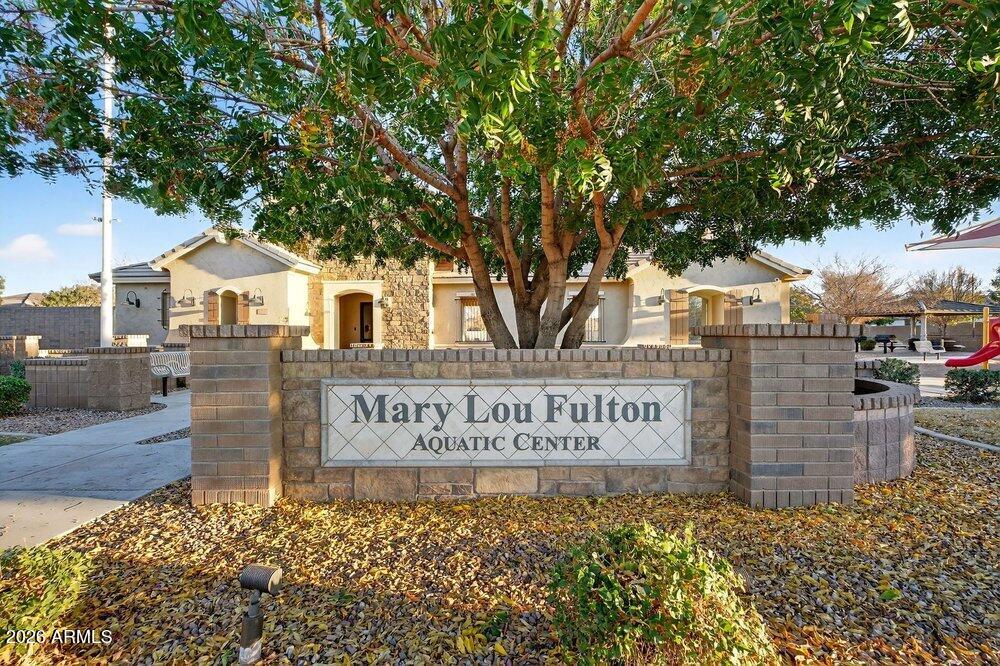 20200 E NIGHTHAWK Way