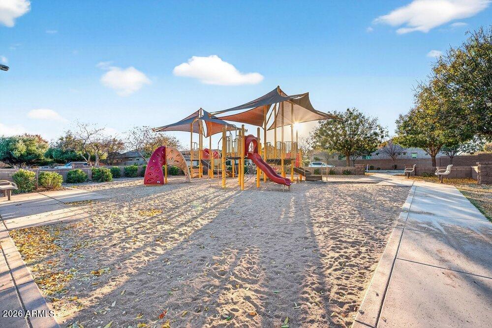 20200 E NIGHTHAWK Way