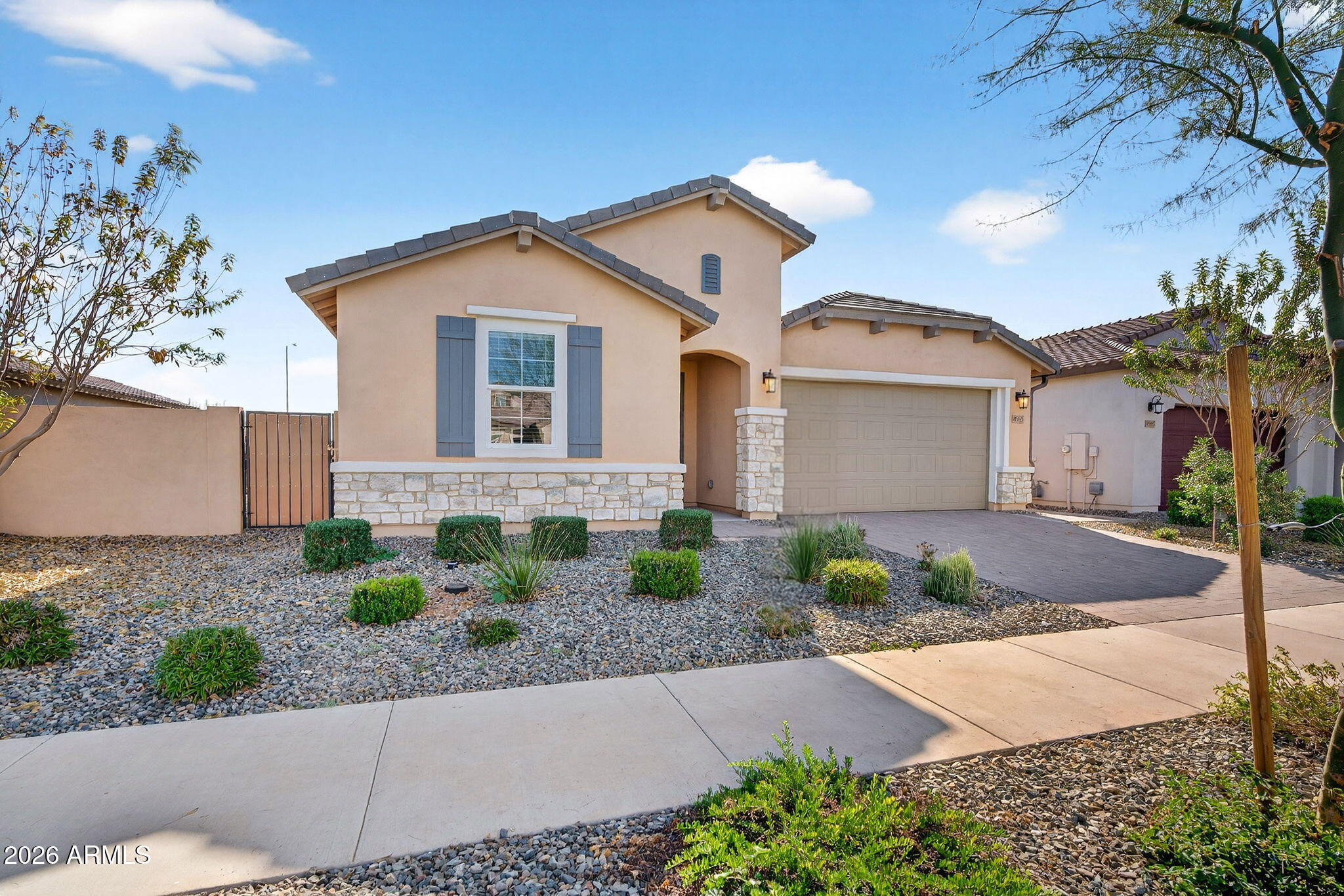 9953 S DUTCHMAN Drive