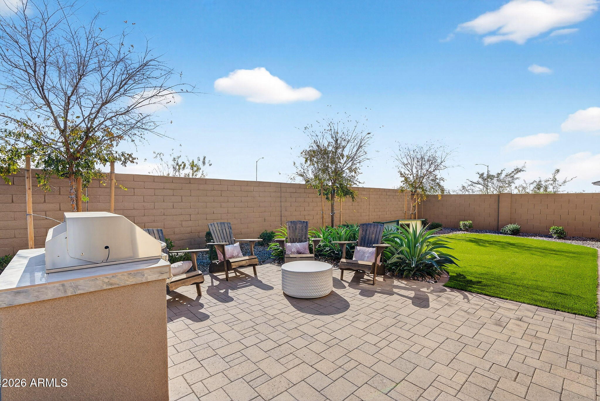 9953 S DUTCHMAN Drive