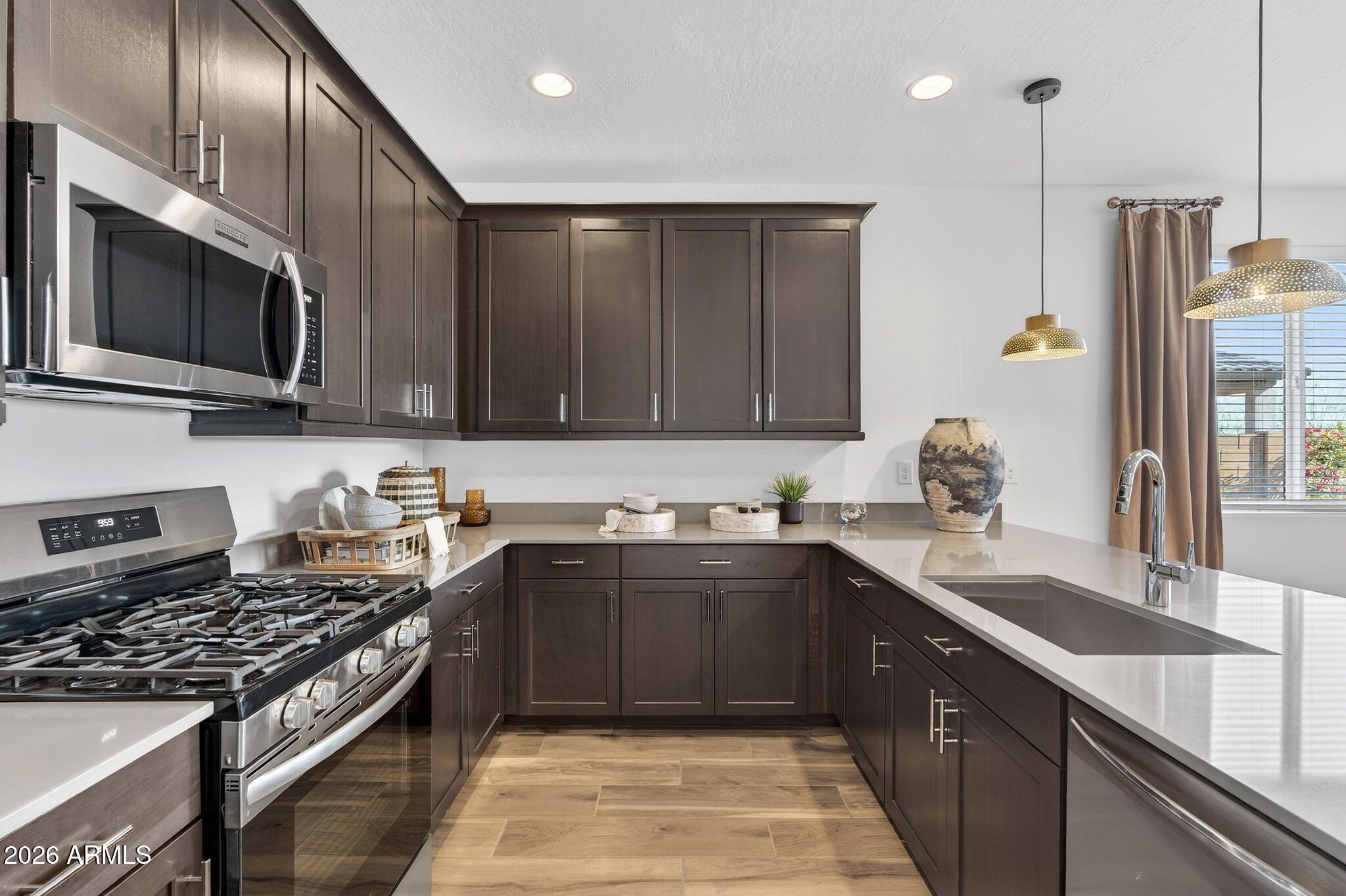 9953 S DUTCHMAN Drive