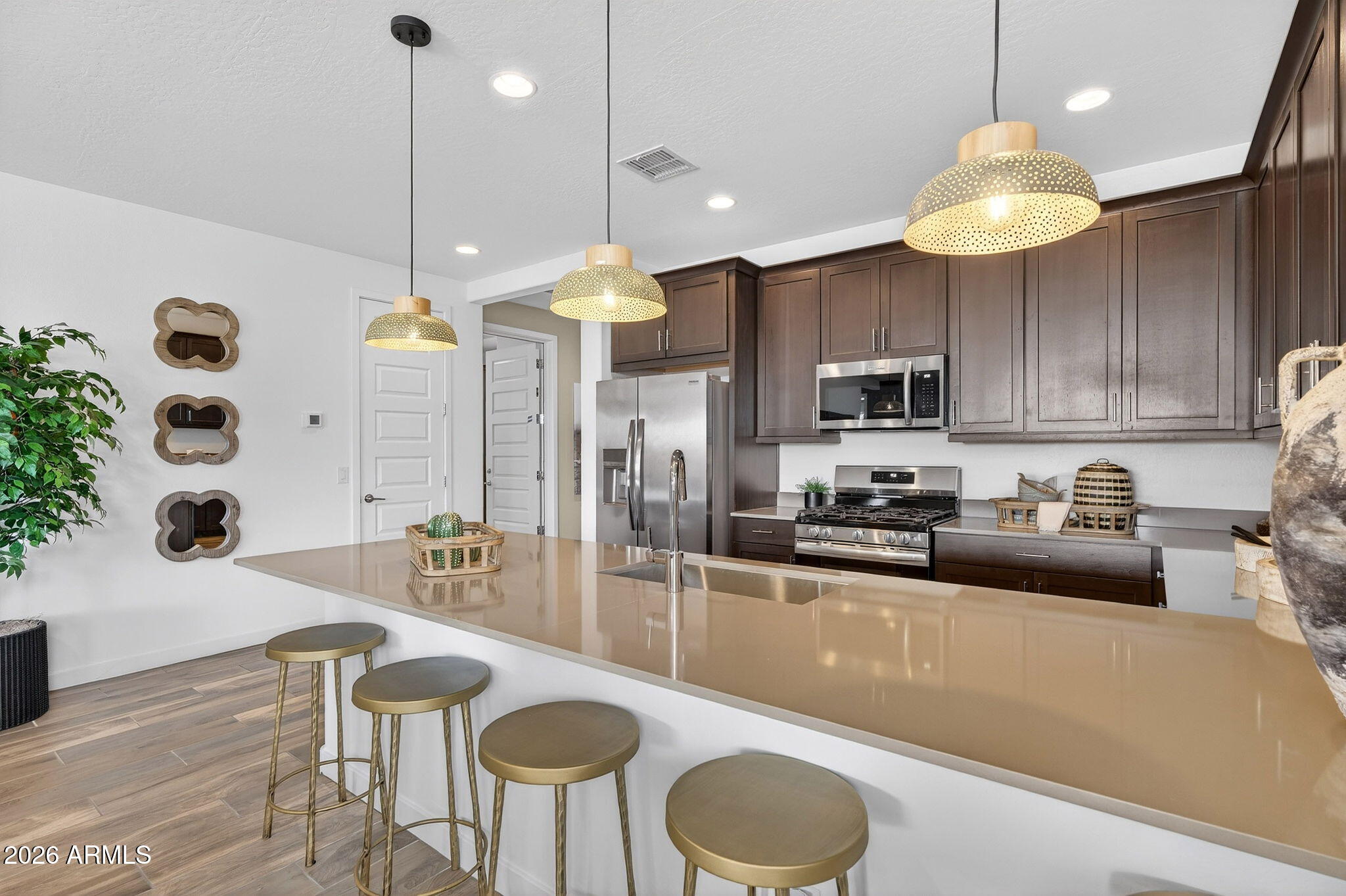 9953 S DUTCHMAN Drive