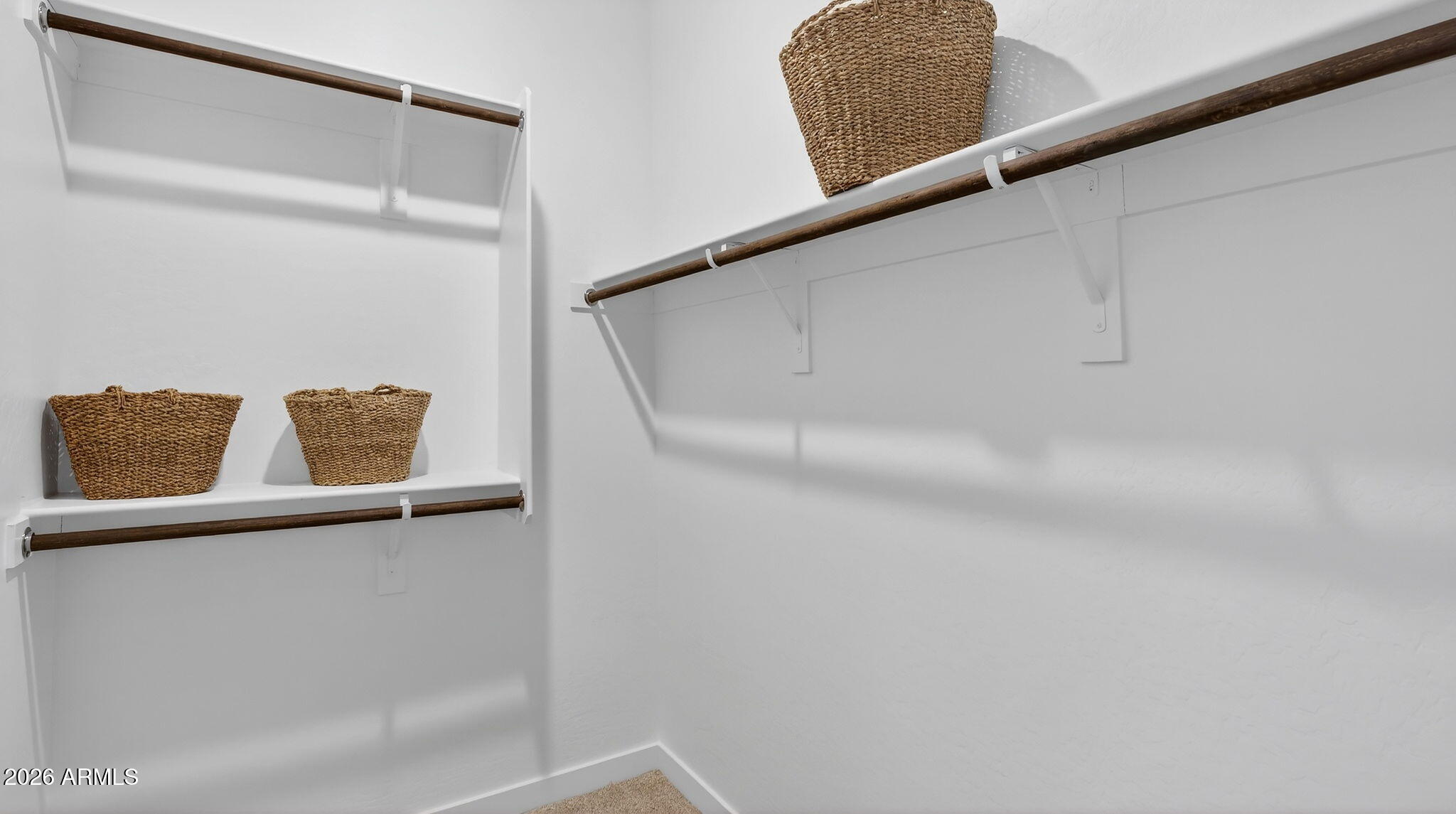 9953 S DUTCHMAN Drive