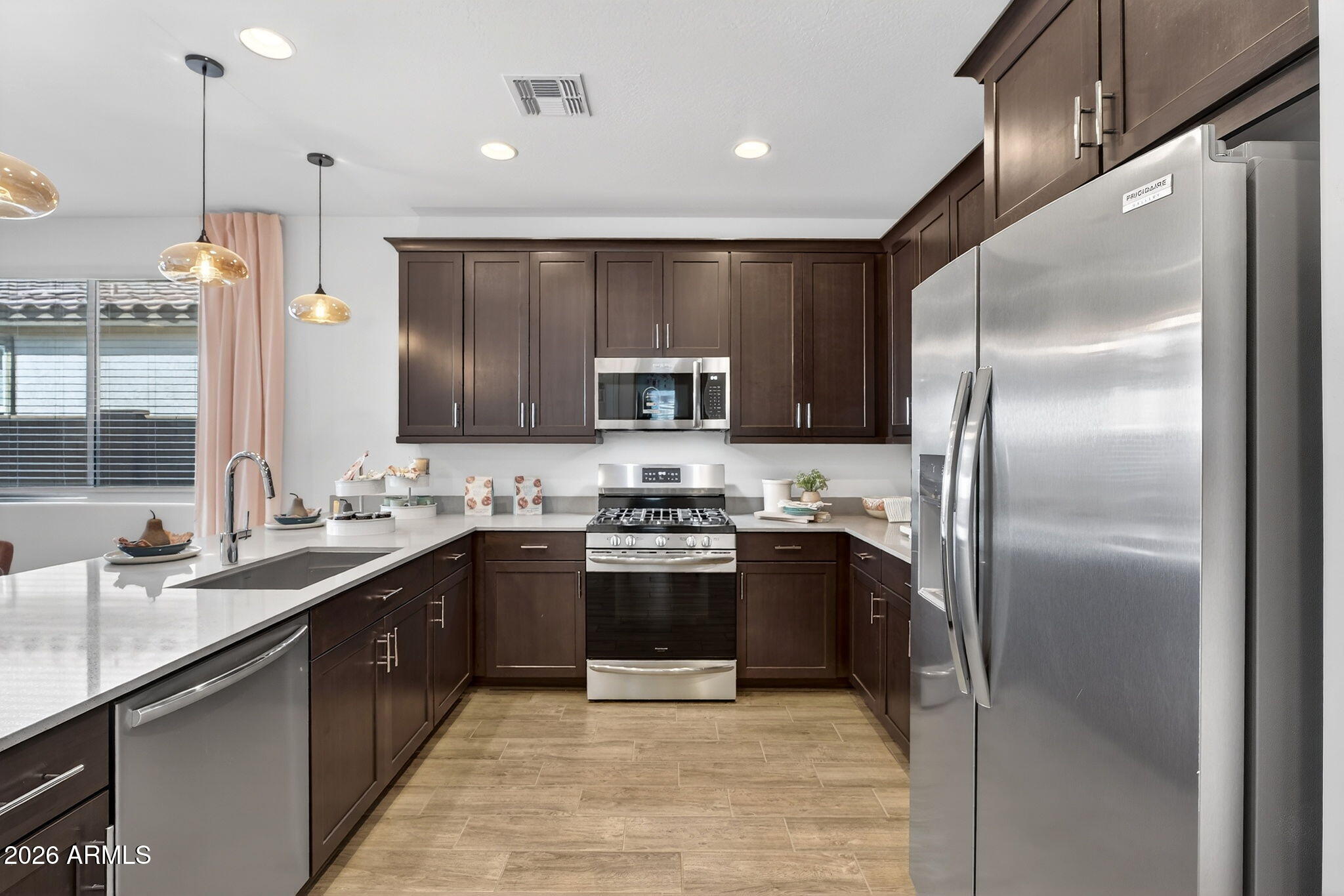 3125 E BARREL RACE Road