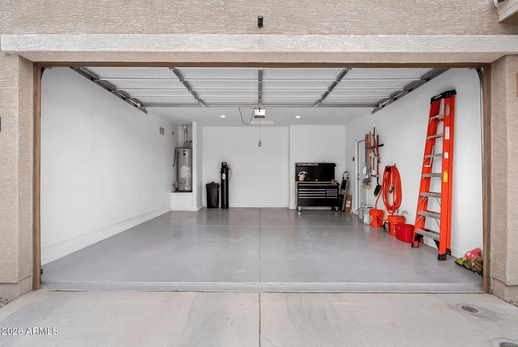 40415 W SUNLAND Drive