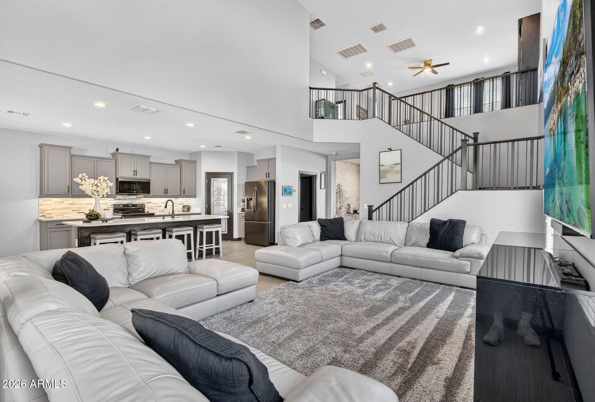 696 W WELSH BLACK Trail