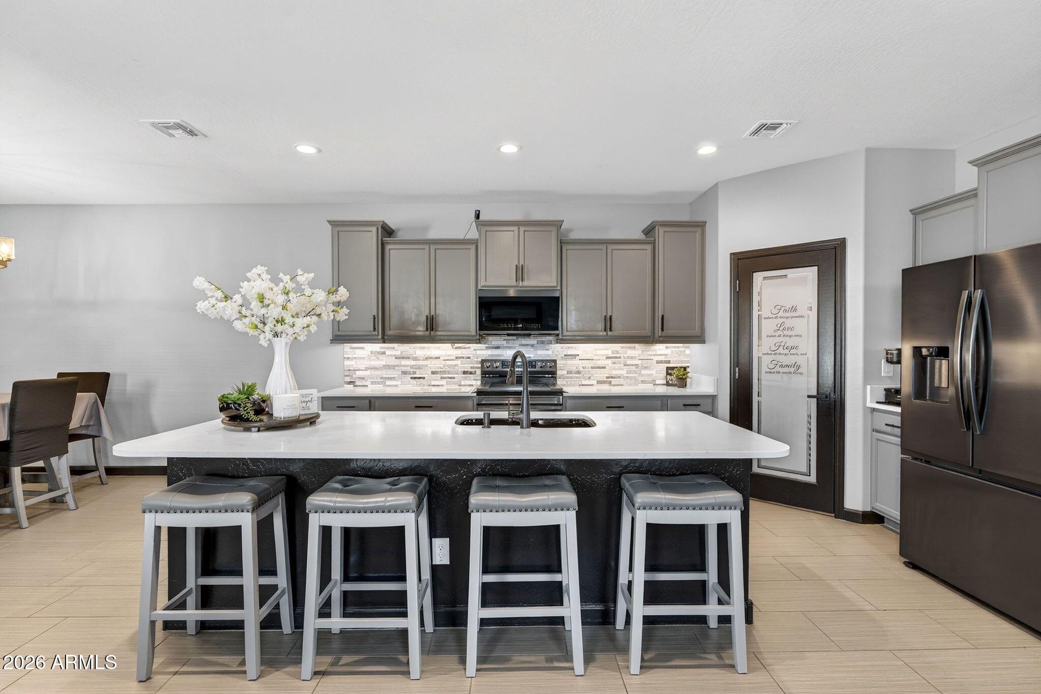 696 W WELSH BLACK Trail