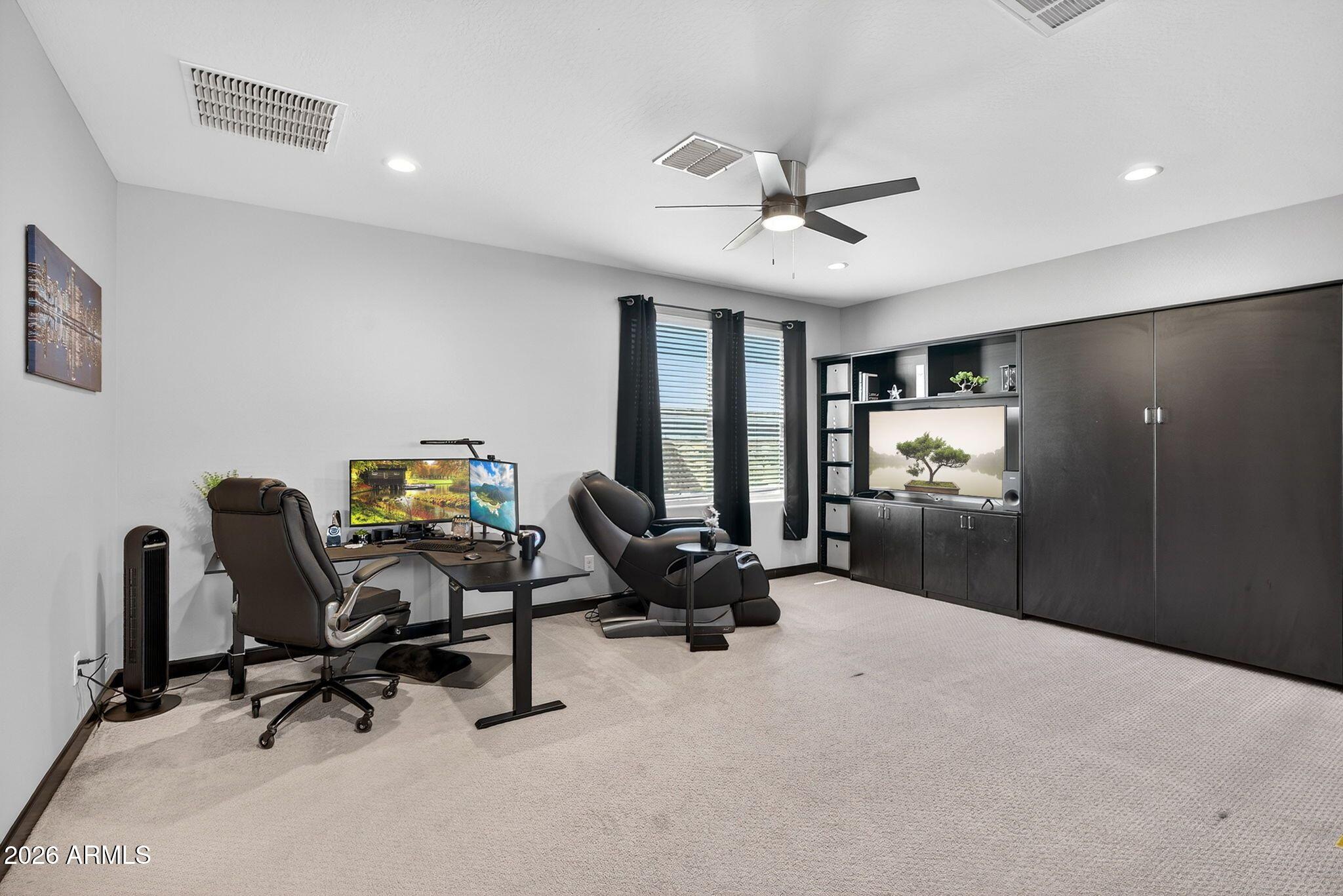 696 W WELSH BLACK Trail