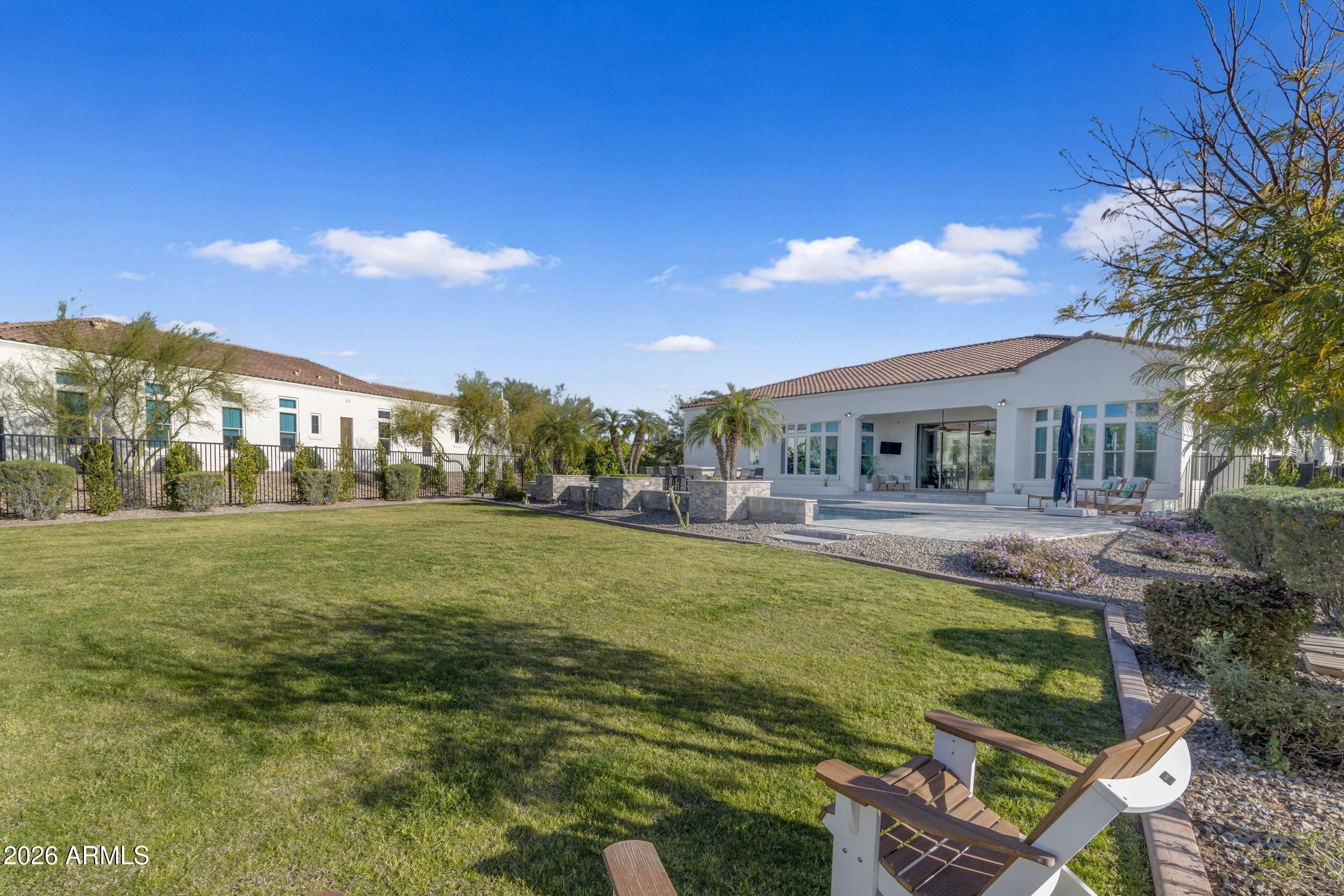 5416 E DEW DROP Trail