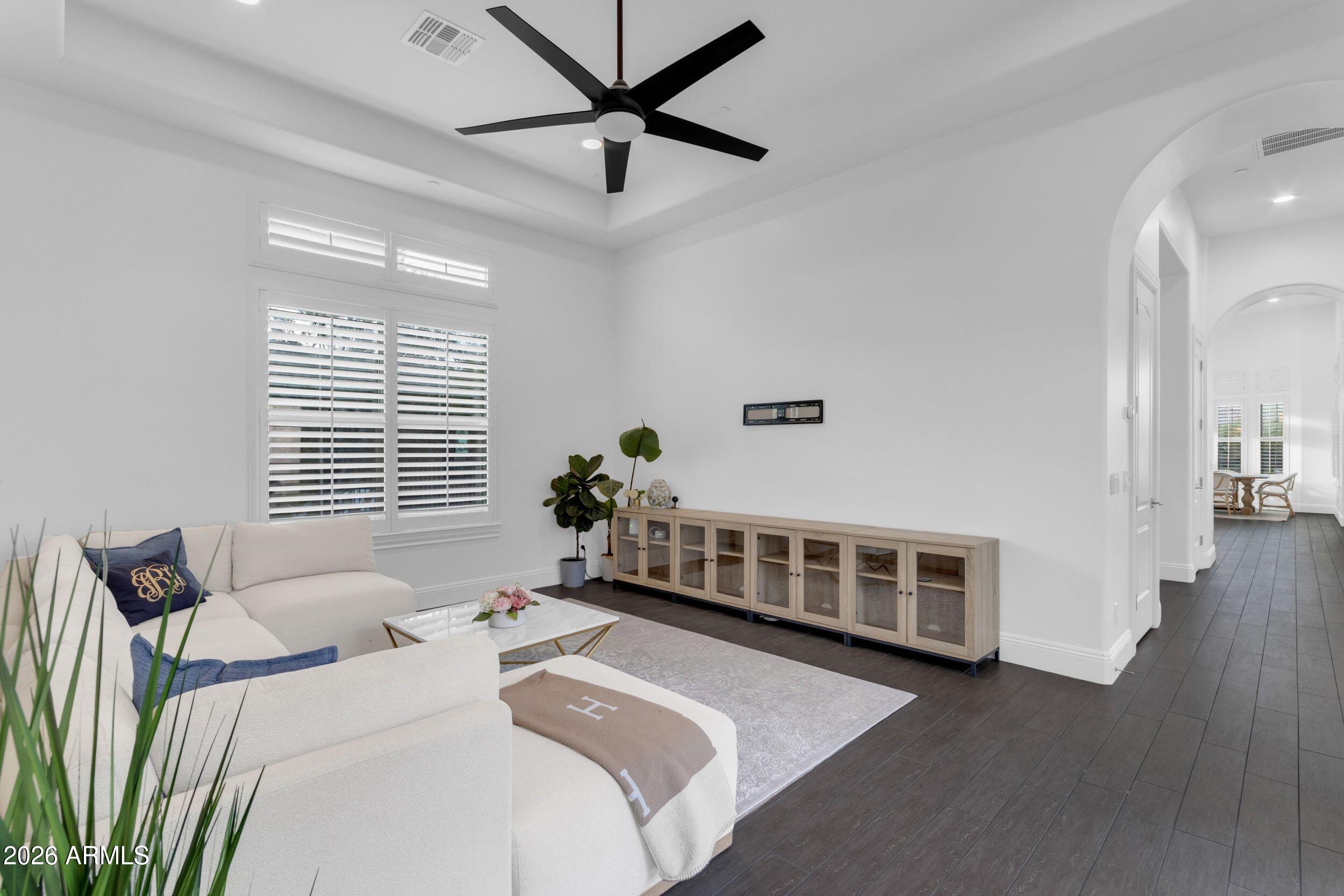 5416 E DEW DROP Trail