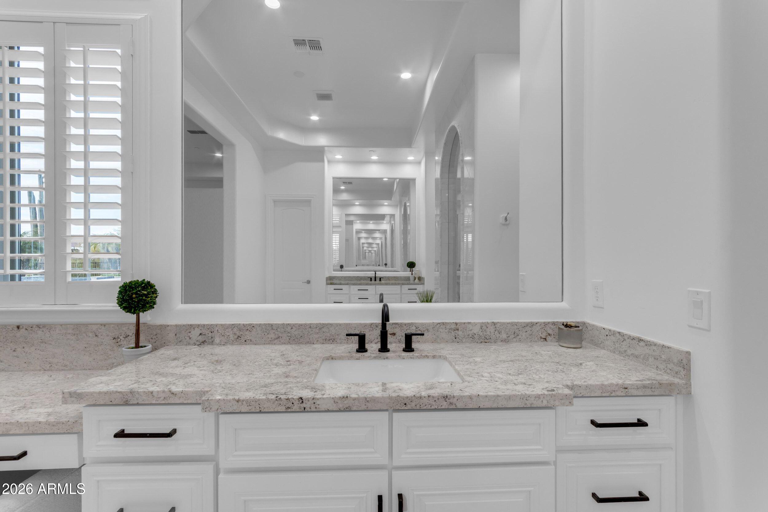 5416 E DEW DROP Trail