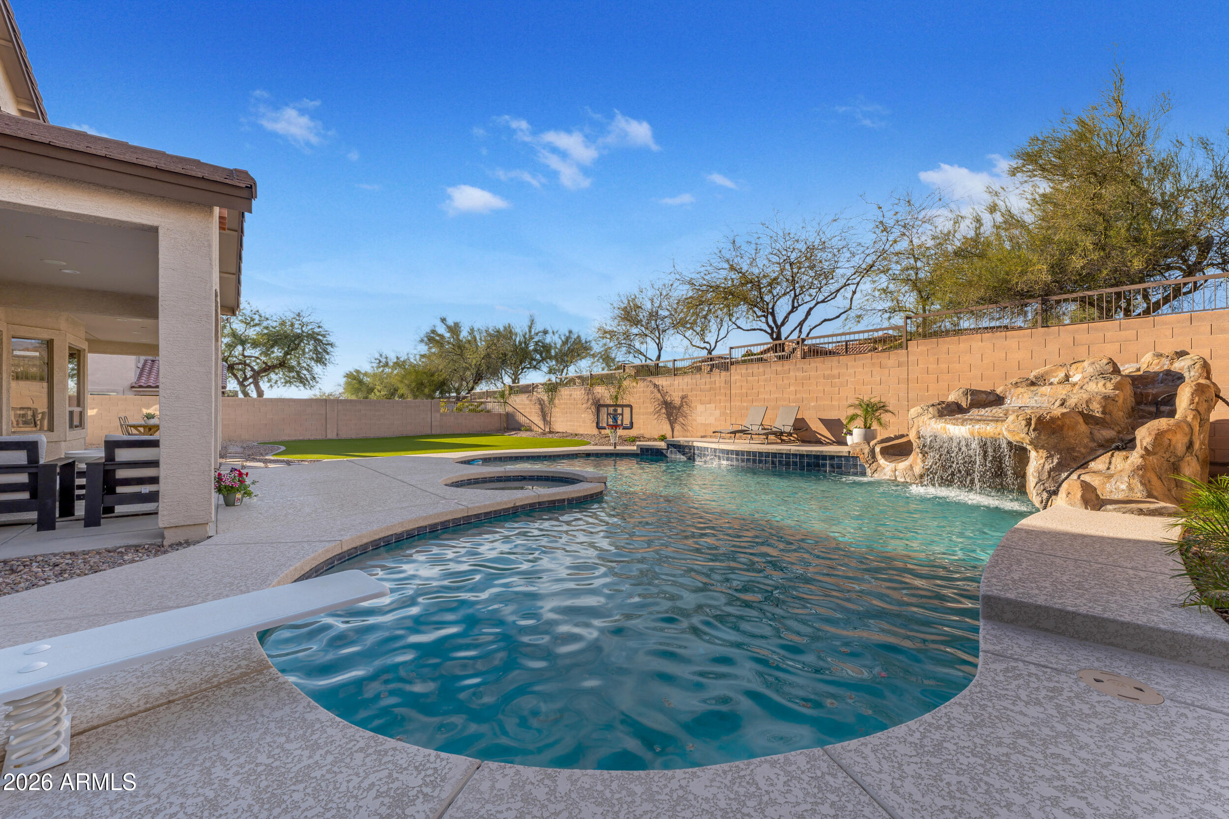 8148 E SIENNA Street