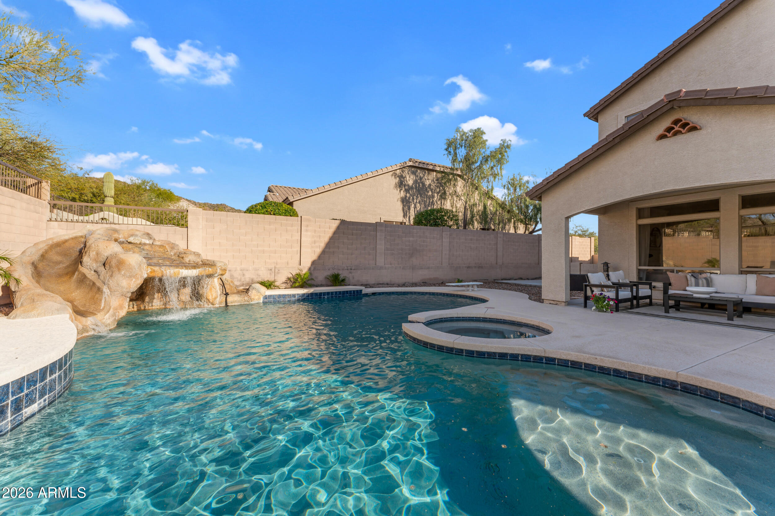 8148 E SIENNA Street