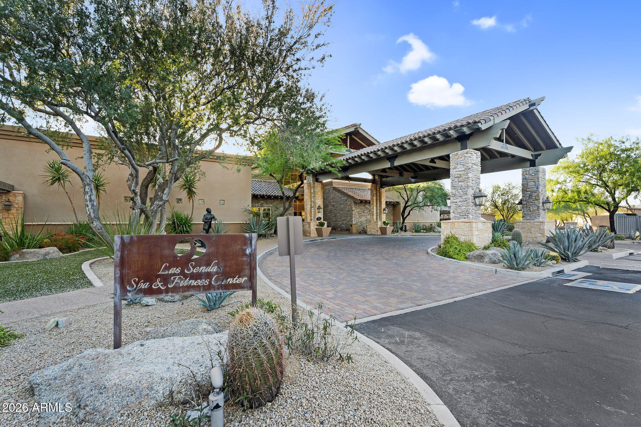 8148 E SIENNA Street