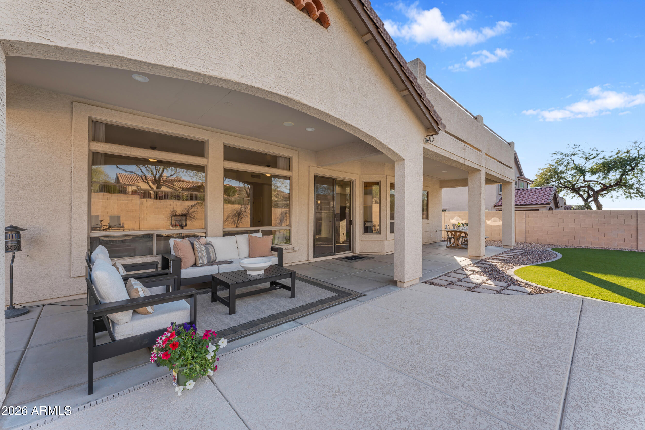 8148 E SIENNA Street