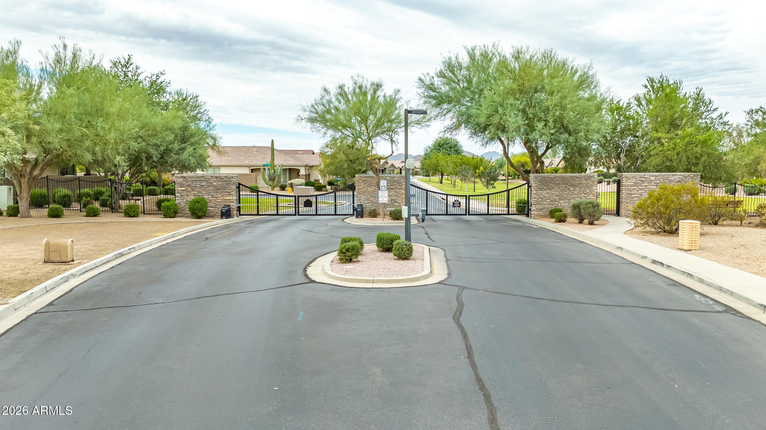 32258 N ECHO CANYON Road